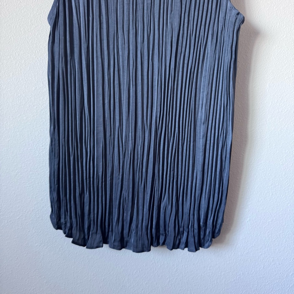 Vince Button-Down Gray Pleated Blouse - image 10